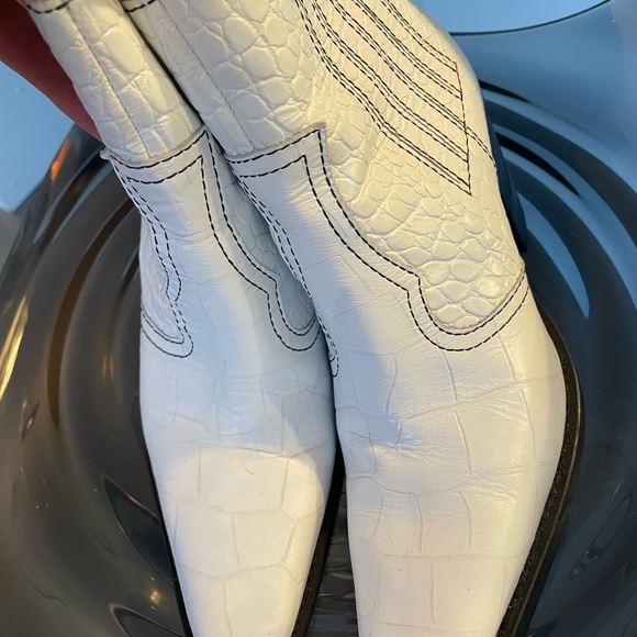 Ganni White cowboy 🤠 👢 boots - Picture 8 of 8